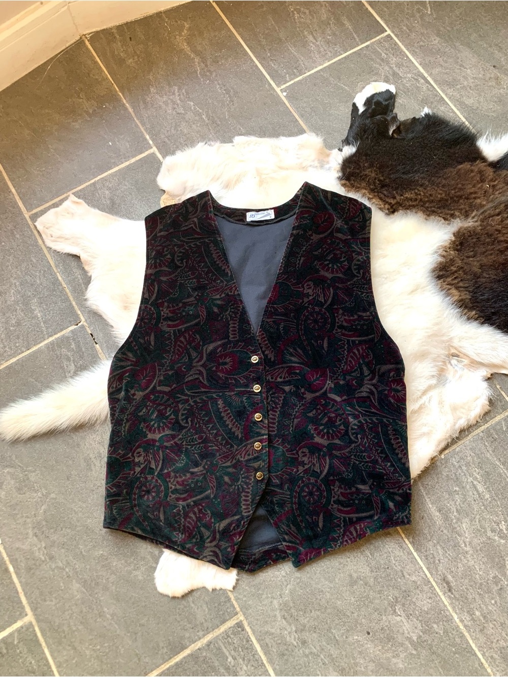 Vintage Black Velvet Paisley Button-Front Vest with Deep Burgundy Accents